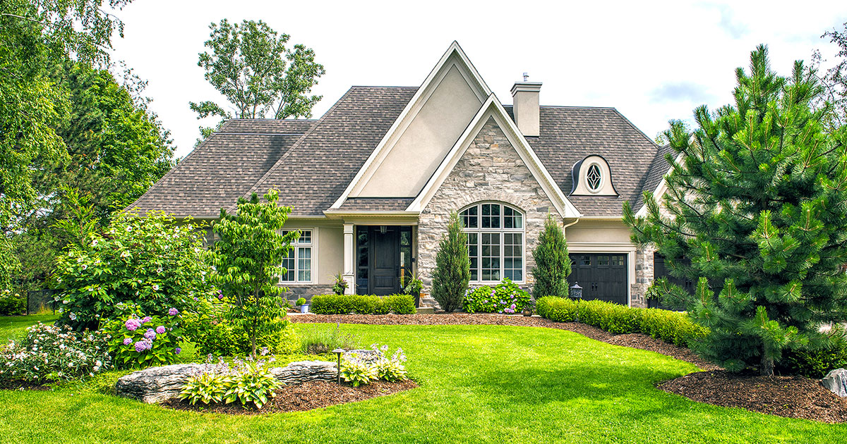 5 Ways to Boost Your Home’s Curb Appeal and Help Sell Your Home