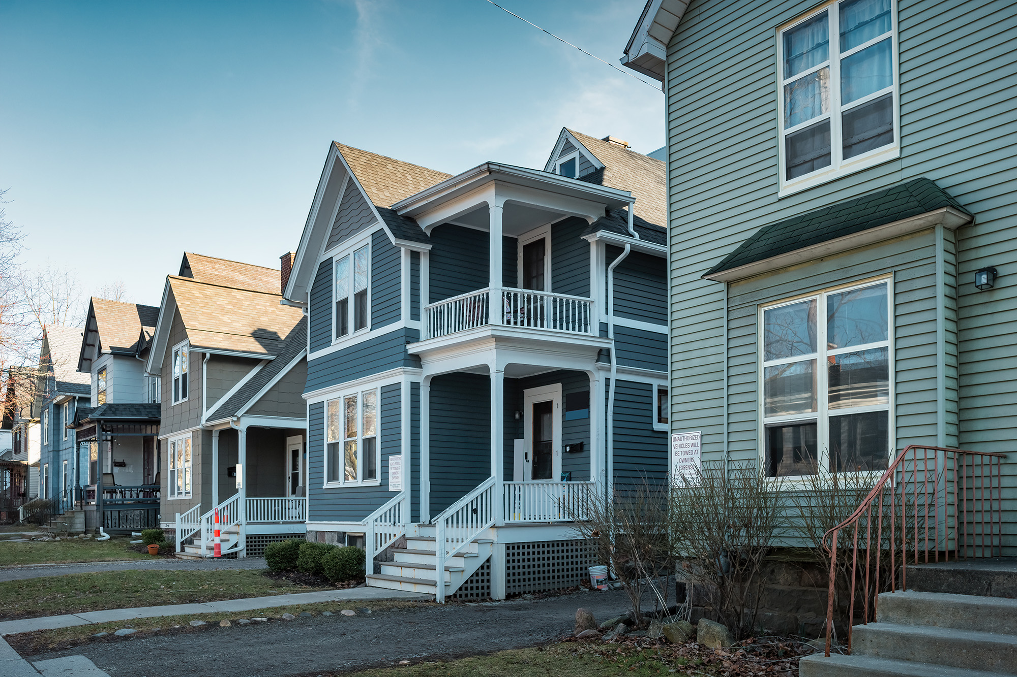 10 Tips to Navigate Open Houses